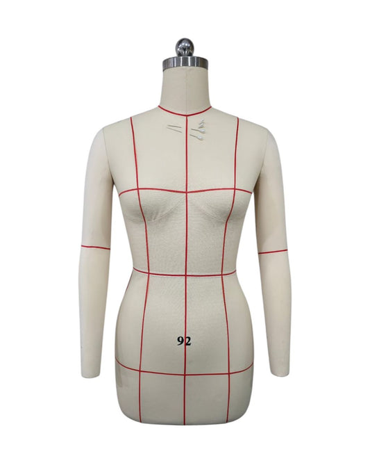 Mannequin tailleur femme avec manches.