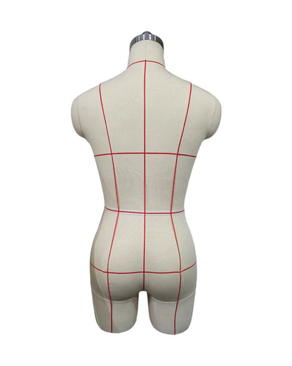 Mannequin tailleur femme avec épaules.